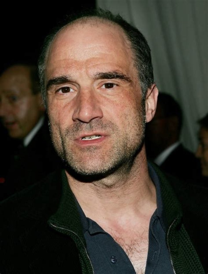 Elias Koteas Biography, Age, Height, Wife, Net Worth, Family
