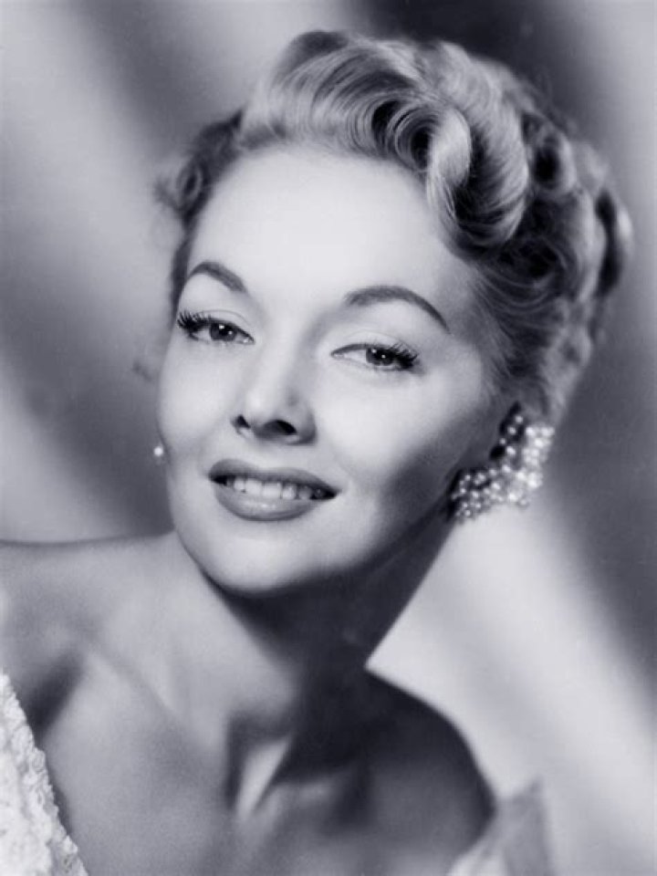 Mari Blanchard biografía, edad, altura, esposa, net worth, familia