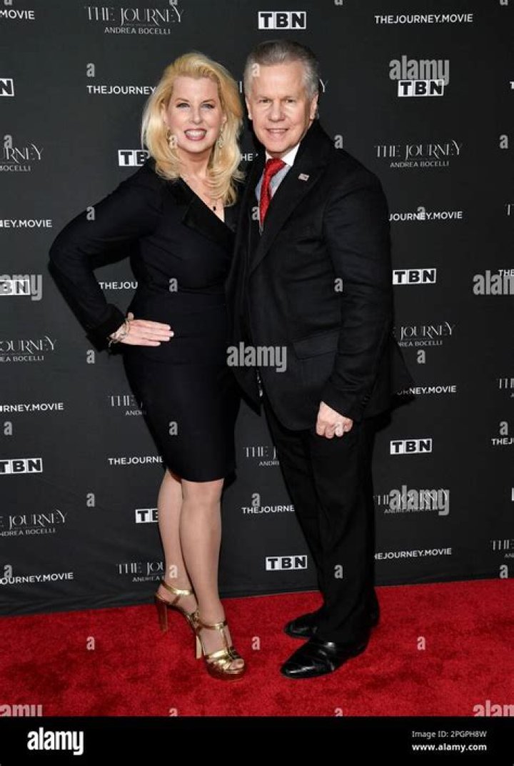 Rita Cosby Biography, Age, Height, Husband, Net Worth, Family